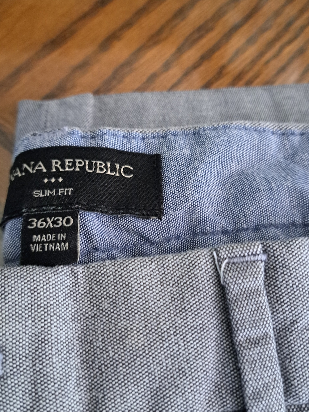 Banana Republic Slim Fit Pants in Light Gray